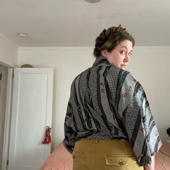 Vintage Cropped Kimono - Picture 2 of 8